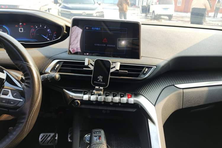 Used Peugeot 5008 2017 350THP 7-Seater Elite Edition
