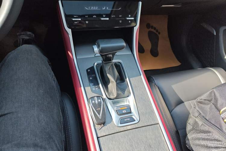 Used Changan CS75 2022 Blue Whale Edition 1.5T DCT Luxury Model
