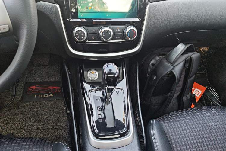 Used Nissan Tiida 2019 1.6L CVT Smart Drive Version China VI Standard