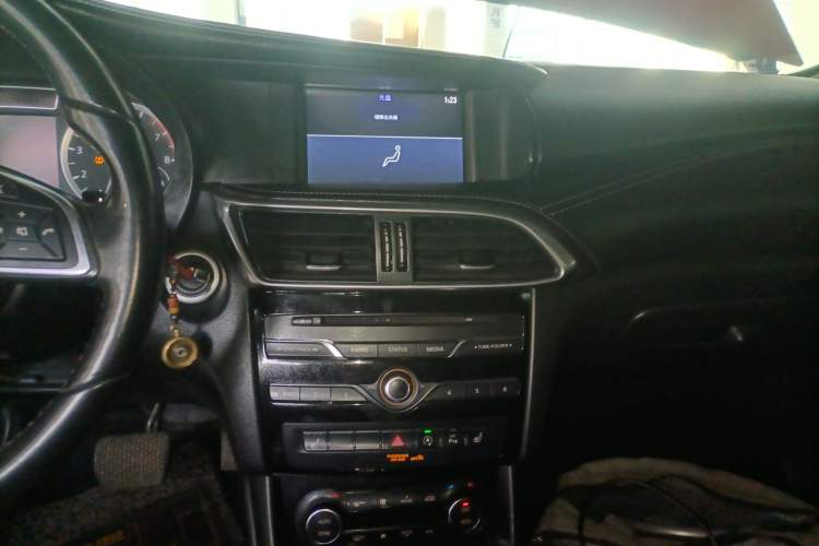 Used Infiniti QX30 2017 1.6T Two-Wheel-Drive Sport Edition
