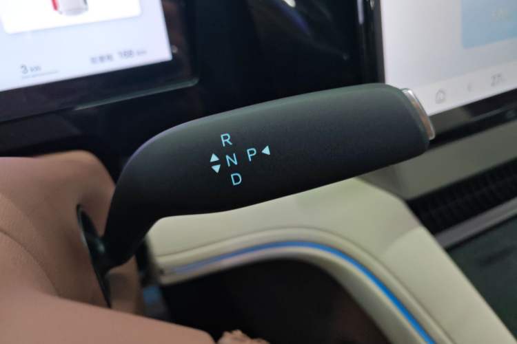 Used BYD Xia 2025 DM-i 1.5T 180km Excellence Model
