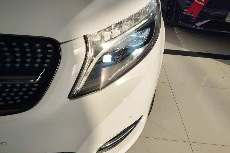 Used Mercedes-Benz V-Class 2017 V 260 L Prestige Extended Edition
