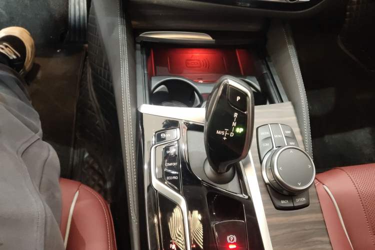 Used BMW 5 Series 2022 Second Facelift 530Li xDrive Luxury Package