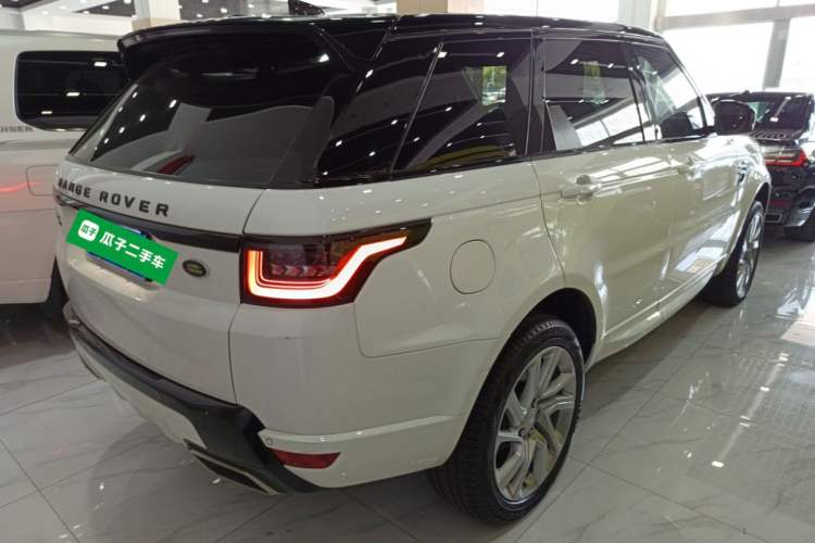 Used Land Rover Range Rover Sport 2020 3.0 L6 HSE DYNAMIC
