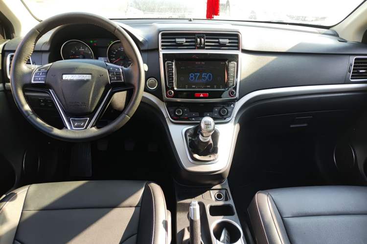 Used Haval M6 2019 1.5T Manual Two-Wheel Drive Elite Version China VI Standard
