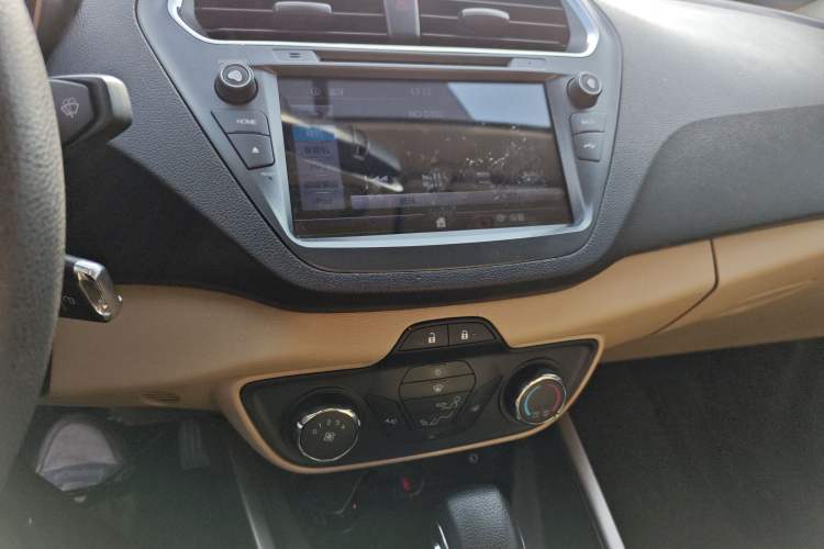 Used Ford Escort 2015 1.5L Automatic Comfort Model
