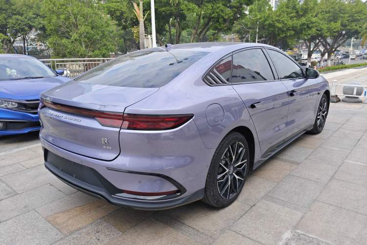 Used BYD Han 2024 EV Glory Edition 610 km All-Wheel Drive "Tian Shen Zhi Jia" Intelligent Driving Model