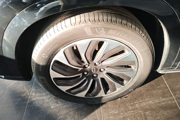 Used Hima AITO M7 2022 1.5T Four-Wheel Drive Luxury Edition
