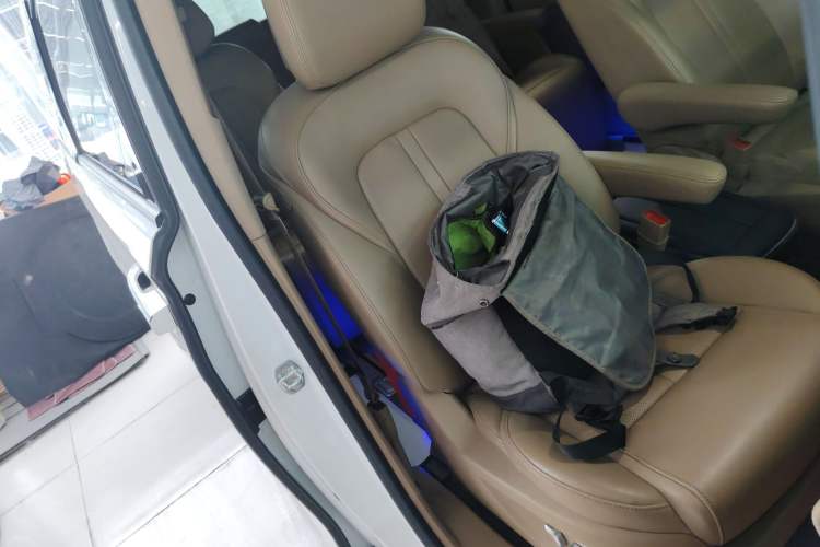 Used Buick GL8 2021 ES Landtrek 653T Smart Luxury Model
