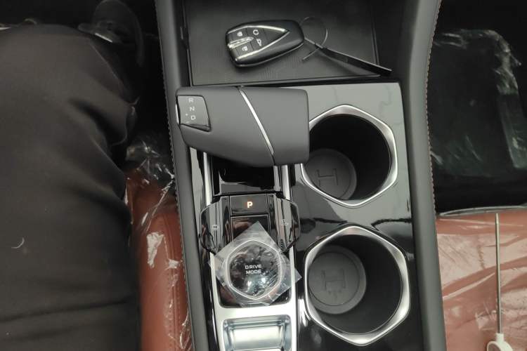 Used Changan Eado 2025 PLUS 1.4T Dual-Clutch High-Energy Version
