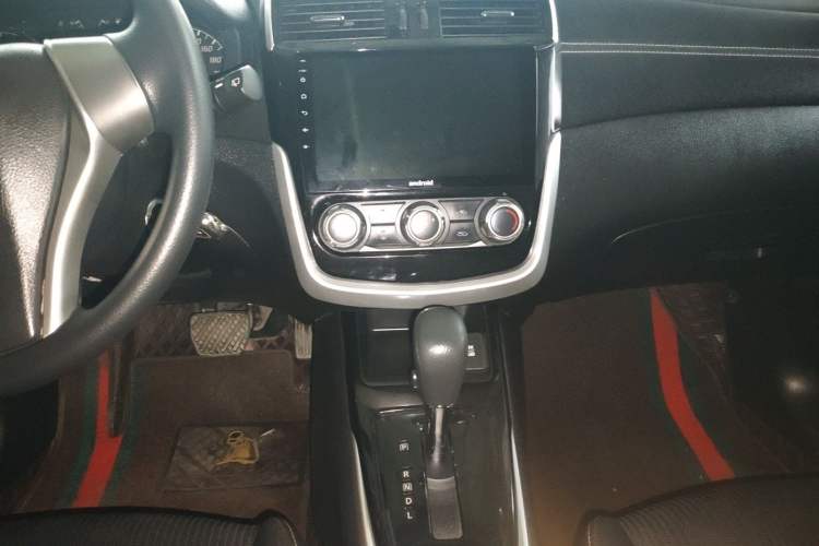 Used Nissan Tiida 2019 1.6L CVT Cool Edition China VI Standard
