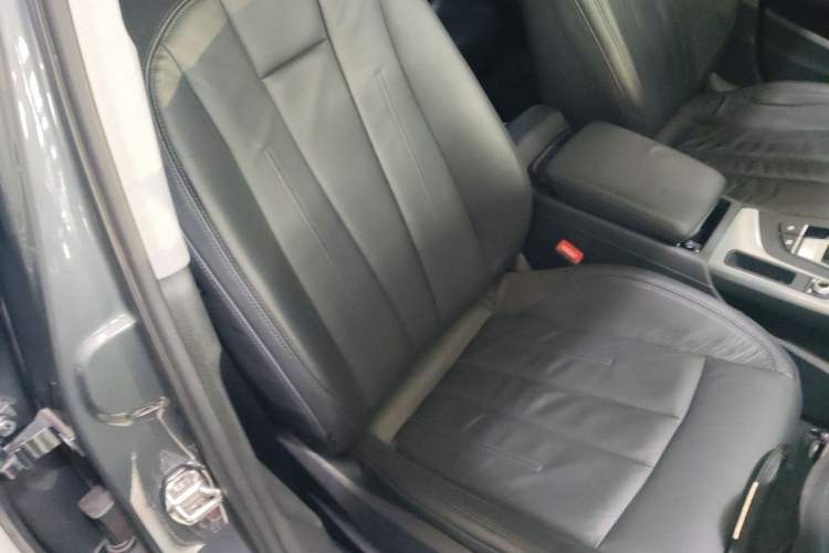 Used Audi A4L 2019 40 TFSI Fashion Version China V
