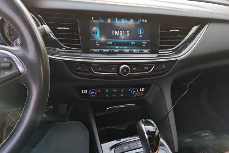 Used Buick Regal 2019 20T Luxury Model China VI Standard