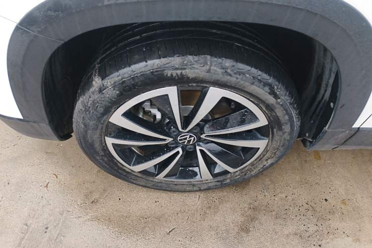 Used Volkswagen Tharu 2022 280TSI Two-Wheel-Drive Luxury Edition
