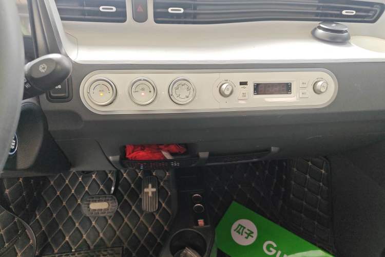 Used Wuling Hongguang MINIEV 2021 Macaron Fashion Edition Lithium-Ion Battery
