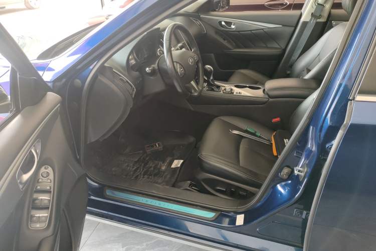 Used Infiniti Q50L 2016 2.0T Enjoyment Edition
