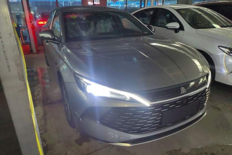 Used BYD Qin L 2024 DM-i 80KM Leading Model
