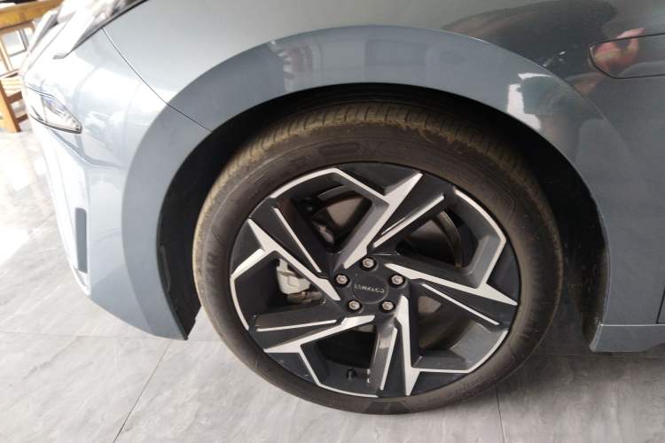 Used Lynk & Co 07 2024 EM-P 126 Long-Range Ultra
