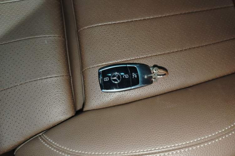 Used Mercedes-Benz E-Class 2019 E 260 L
