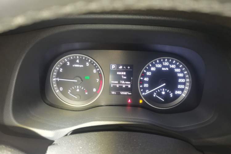 Used Hyundai Tucson 2015 1.6T Dual-Clutch Two-Wheel-Drive Leading Model