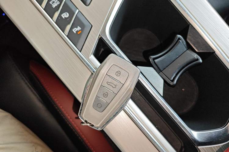 Used Geely Auto Coolray 2019 Sport Version 260T DCT Battle China VI Standard
