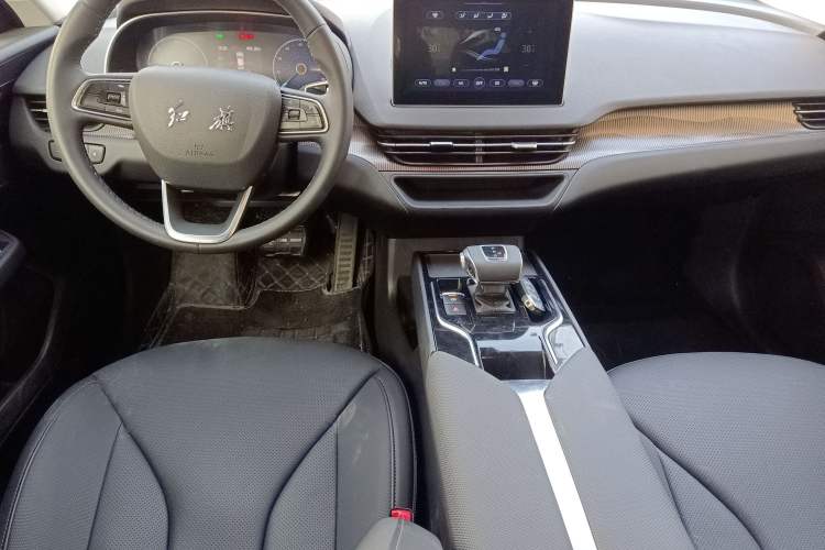 Used Hongqi E-QM5 2023 Base Travel Edition
