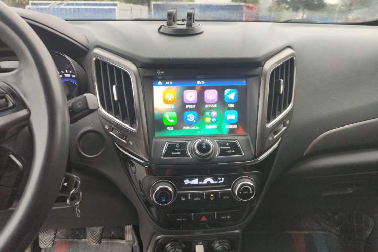 Used Changan CS15 2017 1.5L Manual Luxury Sunroof Edition
