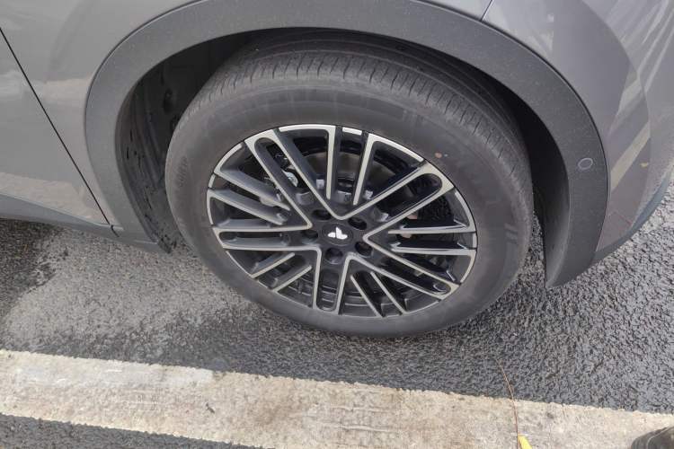 Used  firefly 2025 Illuminated Edition