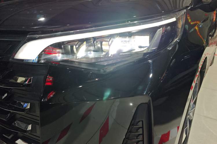 Used GAC Trumpchi M6 2023 PRO 270T DCT Luxury Edition