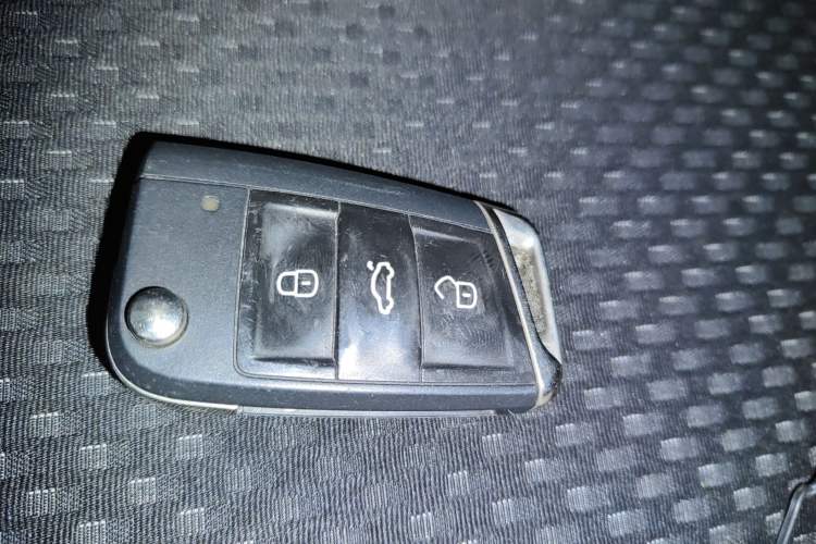 Used Volkswagen Tacqua 2023 200TSI DSG Joy-Connect Edition
