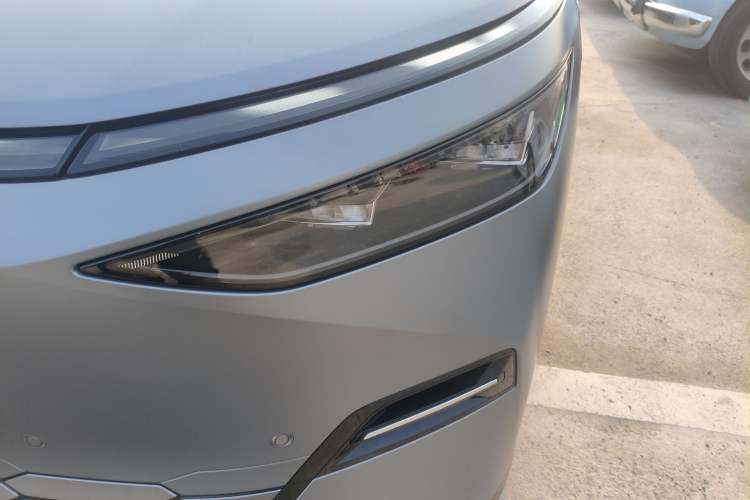 Used XPeng X9 2025 650 Long-Range Max
