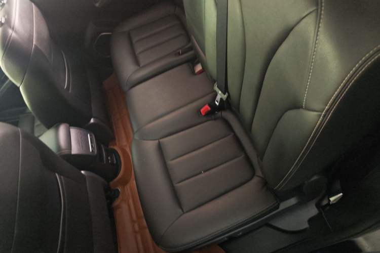 Used BYD Song MAX 2017 1.5T Manual Smart Connect Luxury 7-Seater