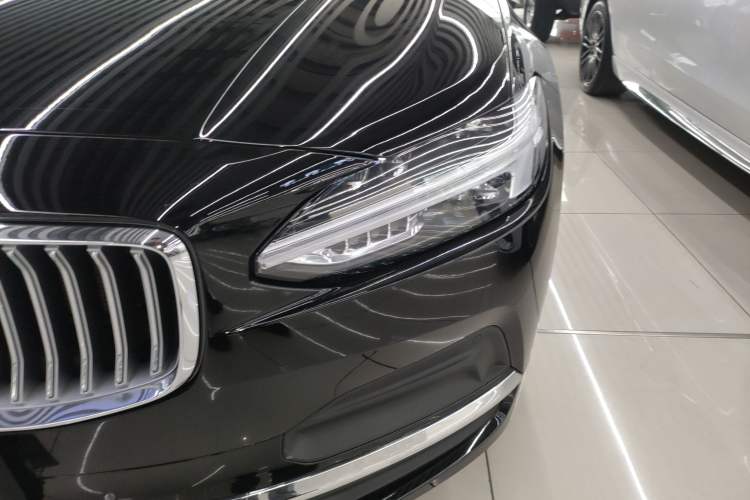 Used Volvo S90 2024 B5 Zhiyi Luxury Edition