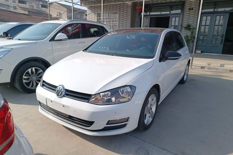Used Volkswagen Golf 2017 1.6L Automatic Comfort Million-Vehicle Anniversary Edition