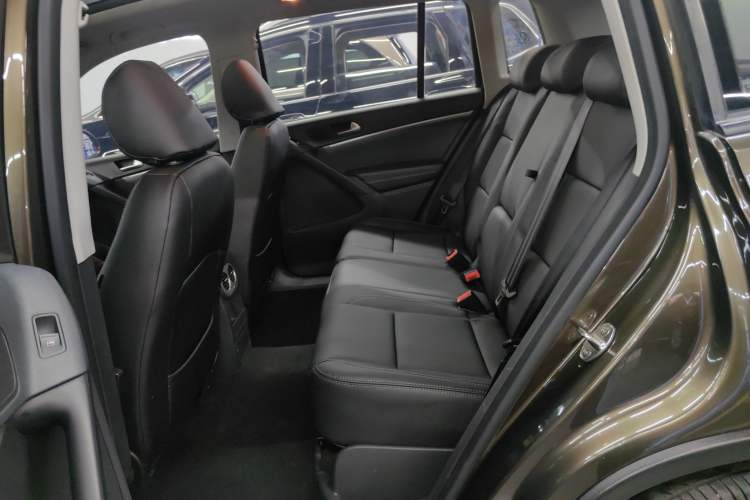 Used Volkswagen Tiguan 2016 300TSI Automatic All-Wheel Drive Fashion Vision Edition
