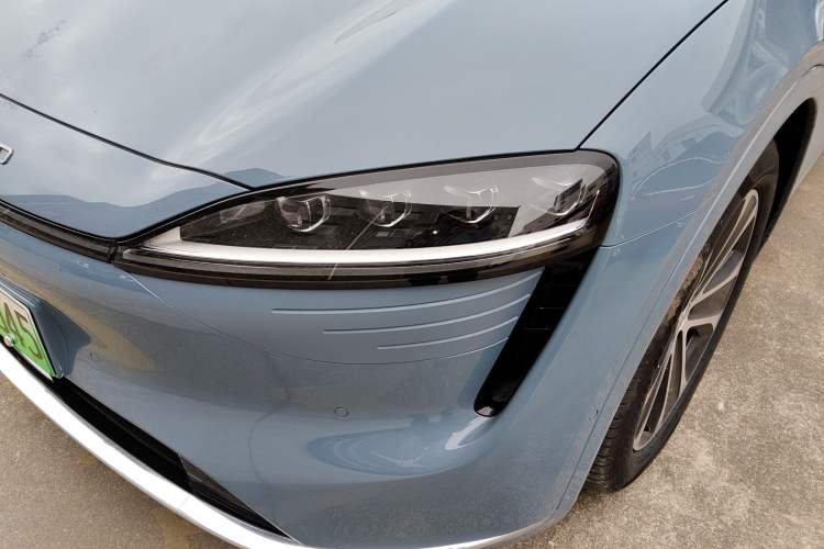 Used Hima Luxeed R7 2024 All-Electric 736 km Ultra