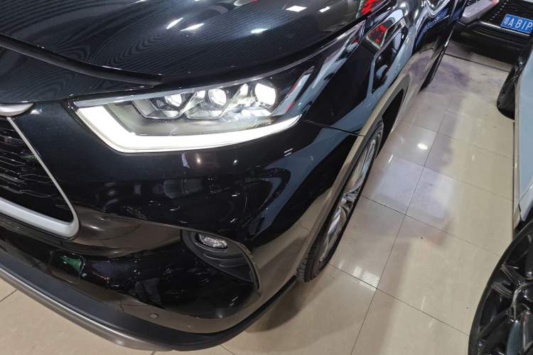 Used Toyota Highlander 2024 2.5L Smart Electric Hybrid Dual-Engine Four-Wheel Drive Prestige Version – 7 Seats