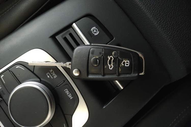 Used Audi A3 2016 Limousine 40 TFSI Style Edition
