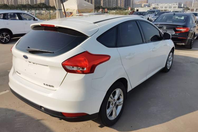 Used Ford Focus 2017 Hatchback 1.6L Automatic Comfort Plus SmartDrive Edition
