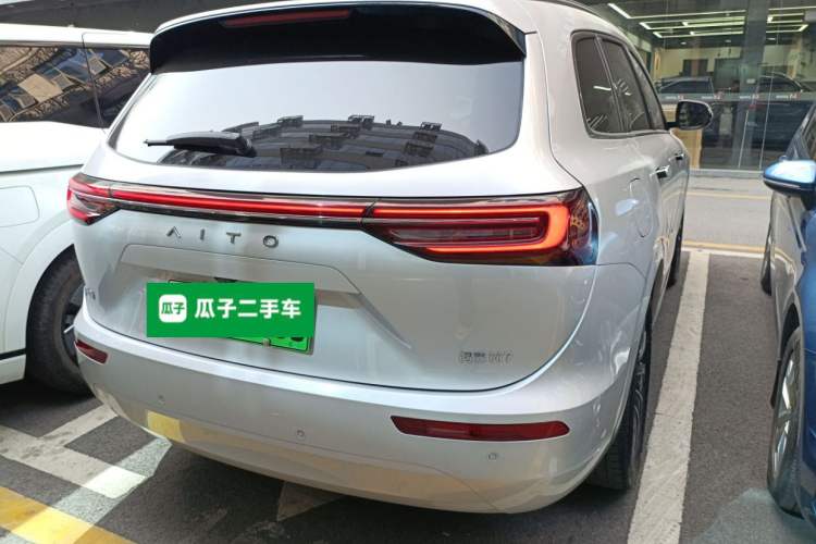 Used Hima AITO M7 2024 1.5T Rear-Drive Plus Version 6 Seats
