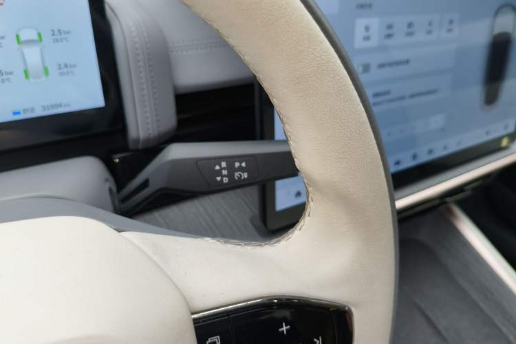 Used  eπ007 2024 Pure Electric 540 All-Wheel Drive Max Edition
