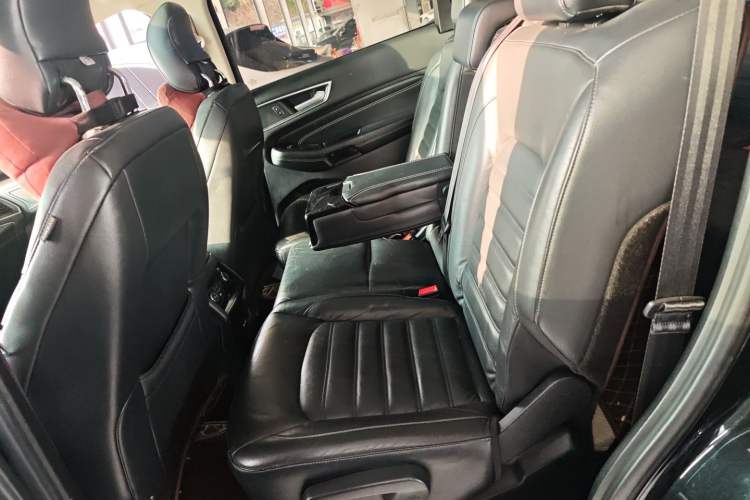 Used Ford Edge 2016 EcoBoost 245 Four-Wheel Drive Titanium Edition 7-Seater