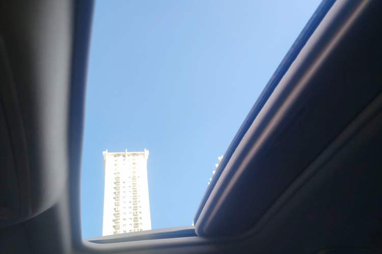 Used Ford Focus 2018 Hatchback Classic 1.6L Automatic Trendy SmartDrive Edition
