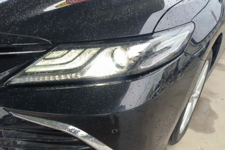 Used Toyota Camry 2021 2.0G Luxury Edition
