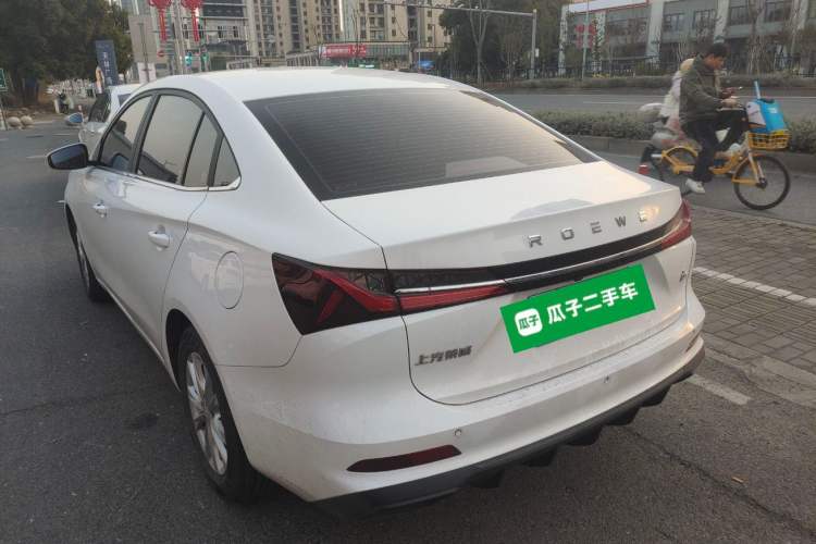 Used Roewe i5 2023 1.5L Manual Excellence Edition