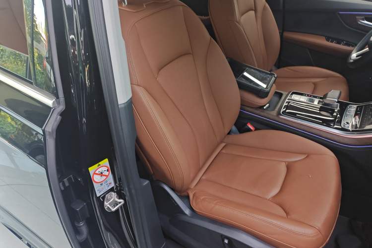 Used Audi Q7 2023 45 TFSI quattro S line Sport model
