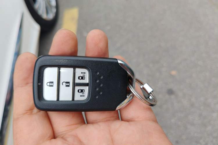 Used Honda Elysion 2016 2.4L Luxury Edition
