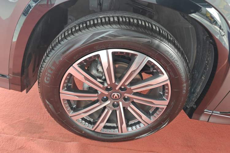 Used Changan CS75 PLUS 2024 3rd Generation Champion Edition 1.5T Intelligent Drive Dynamic Model
