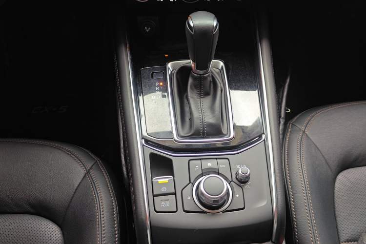 Used Mazda CX-5 2017 2.5L Automatic 2WD ZhiZun Version China V Standard