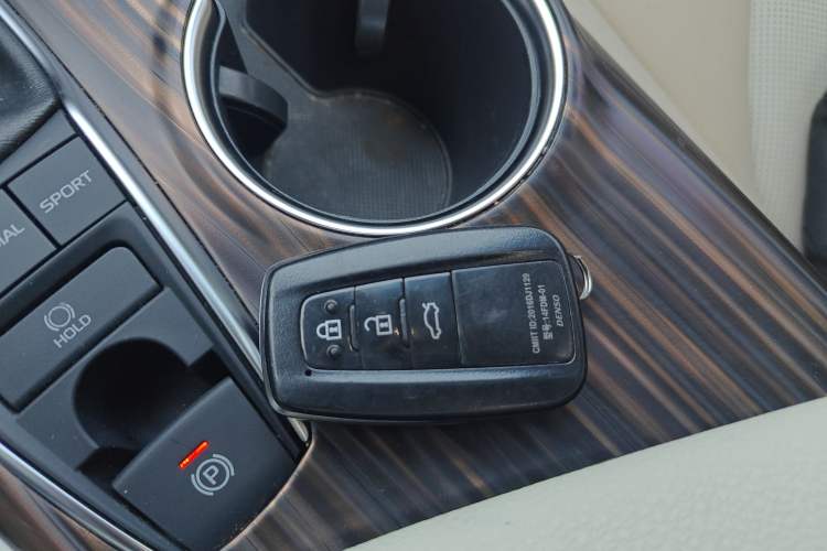 Used Toyota Camry 2019 Revised Version 2.5G Luxury Edition